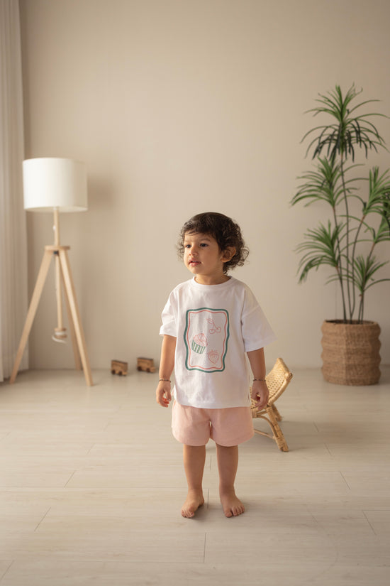 The Playful Kid Tee - Green Edit